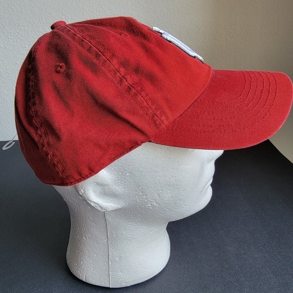 STEVE AND BARRYS Indiana University Fitted Size Large MENS HAT Embroidered Red - Picture 5 of 9